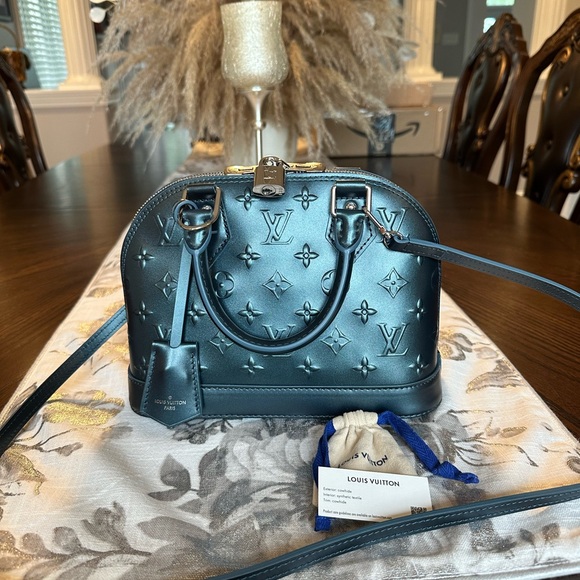 💗 SOLD 💗 LOUIS VUITTON Monogram Alma BB Steel Blue - Picture 8 of 11